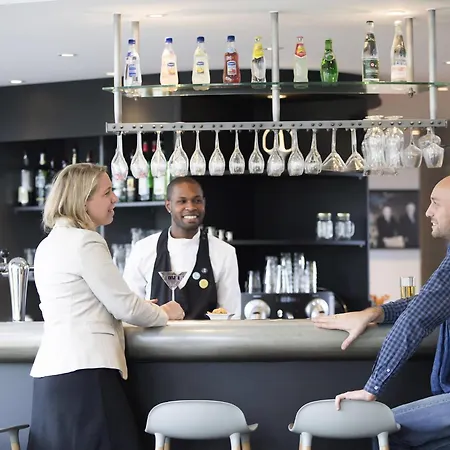 Novotel Suites Lille Europe-3